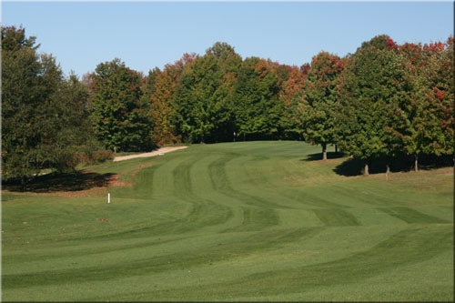 Chestnut Hills Golf hole #7 fairway